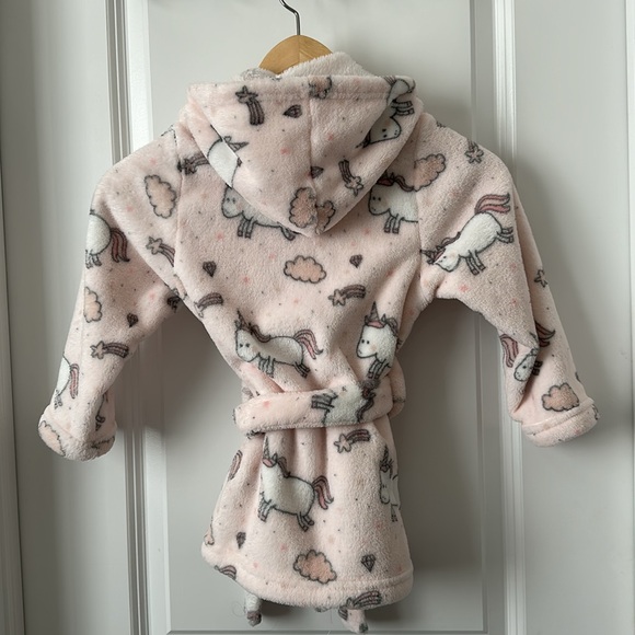 Hooded Unicorn Plush Robe - Picture 4 of 5